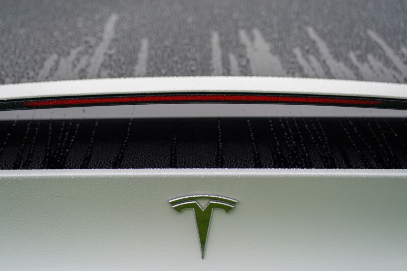 Tesla Leak revela milhares de preocupações de segurança, problemas de privacidade