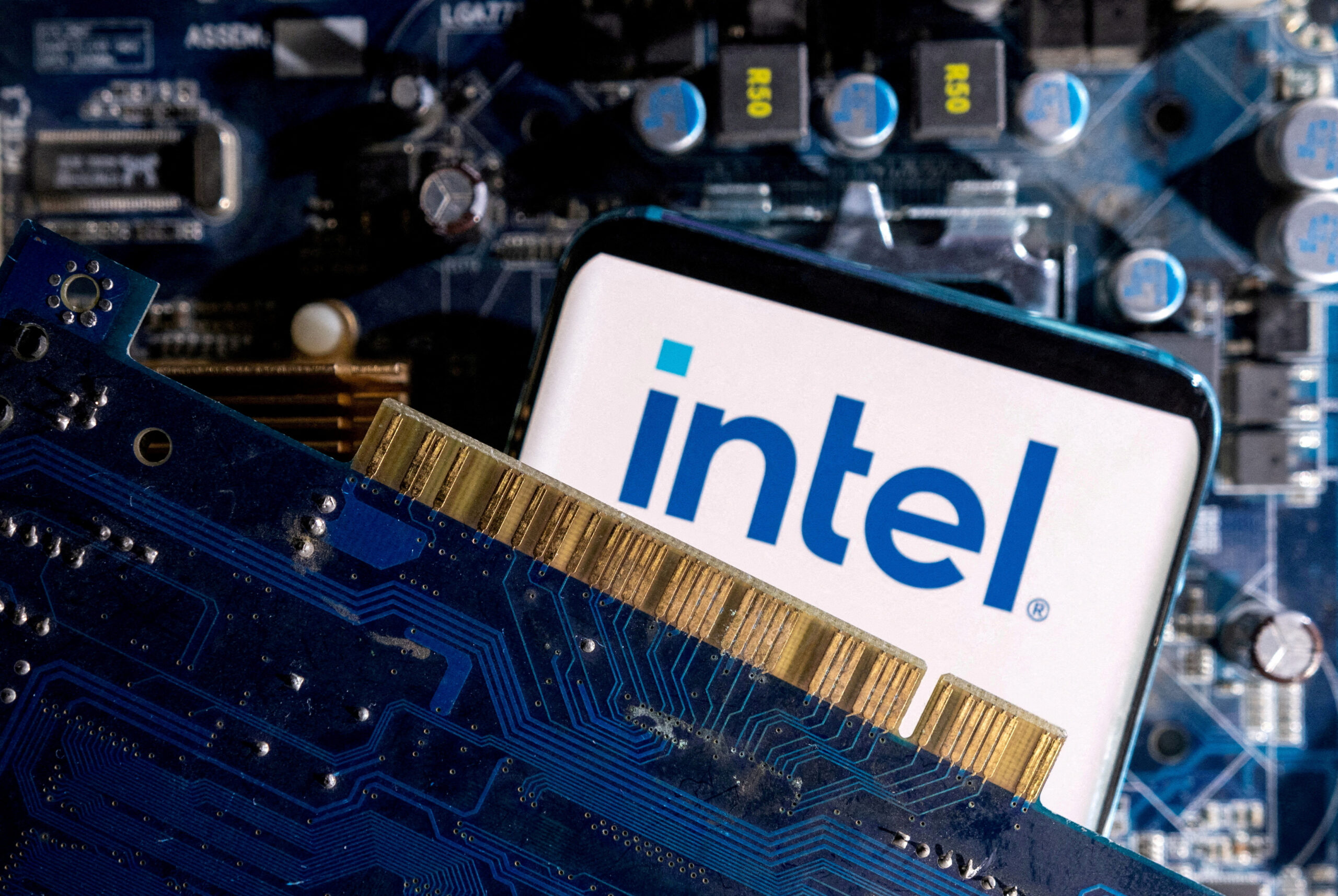 Intel para investir US $ 4,6 bilhões em nova fábrica de chips na Polônia