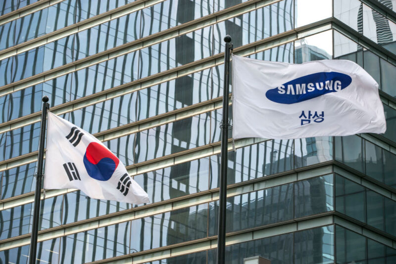 Os lucros da Samsung caíram 95 % para um dueto do segundo trimestre para chips não vendidos