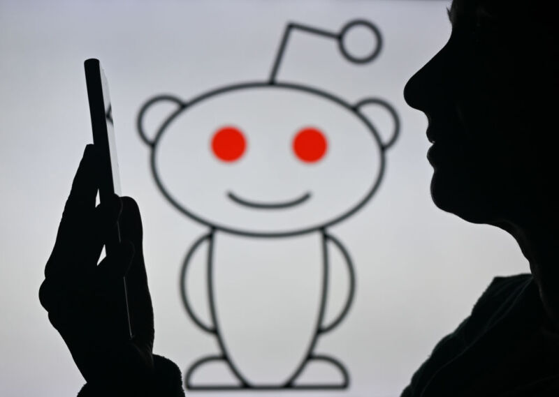 O OpenAI usará as postagens do Reddit para treinar ChatGPT sob New Deal