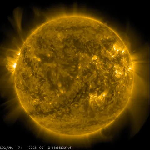 Veja o Sol como nunca antes com imagens mais detalhadas